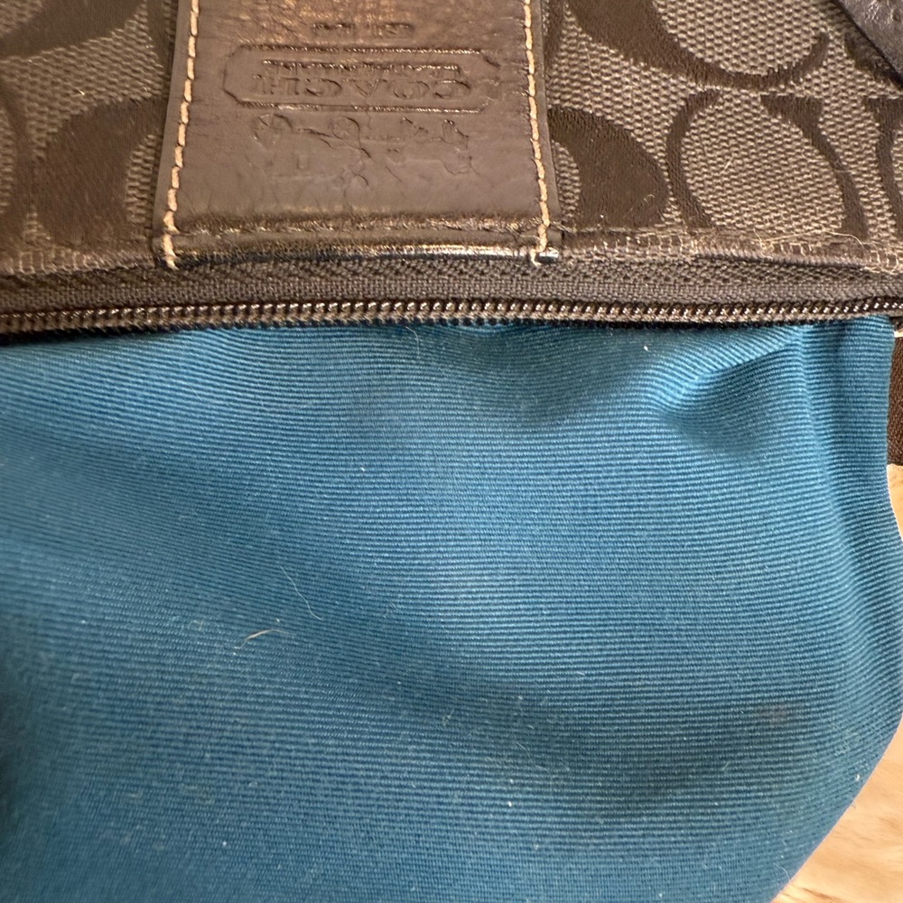 COACH BLACK CC SIGNATURE CANVAS POUCH WRISTLET - Picture 8 of 12